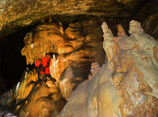 Новоафонская пещера