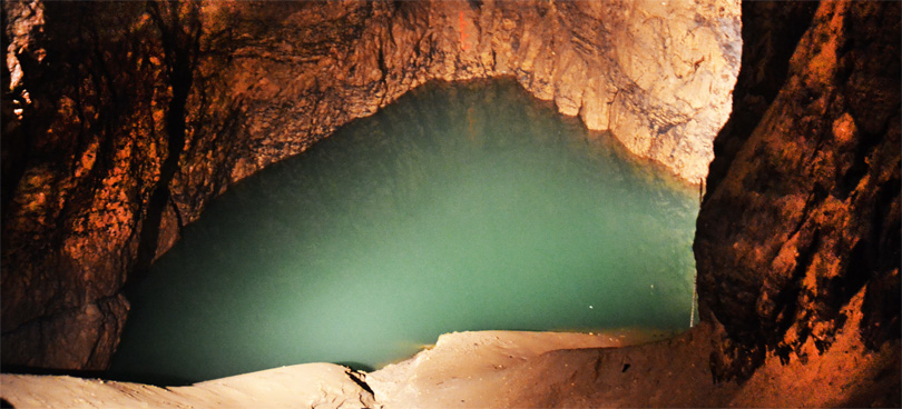 Новоафонская пещера