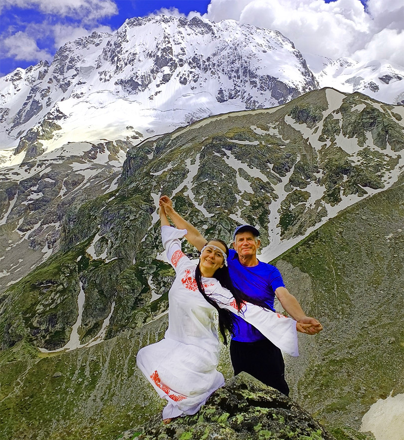 На фоне Уллу-Тау