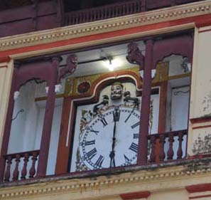 Бой часов в королевском дворце Тривандрума