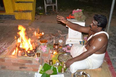 Керала. Пуджари