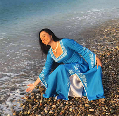 Елена Романова